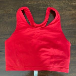 NWOT - Lululelom sports bra/crop - size 4